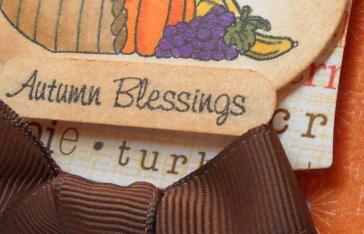autumn-blessings-box-closeup.jpg